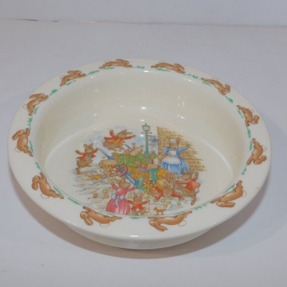VTG Royal Doulton Bunnykins 6.25" Bowl Toppling the Fruit Cart Bone China - Picture 3 of 6